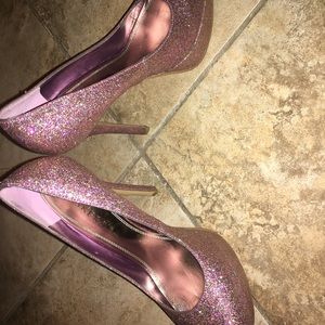 Pink sparkly pumps :)